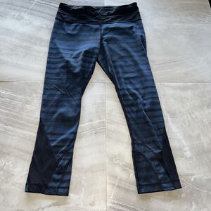 Lululemon Women's 4 Run Inspire Crop 2 Full On Luxtreme MeshGood Vibes Deep Navy